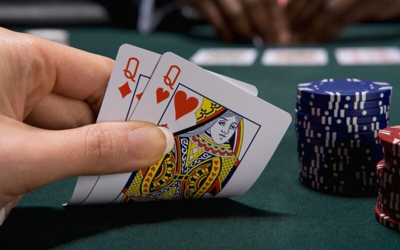 Poker Masasında Kazanma Sanatı: İleri Düzey Bahis Teknikleri