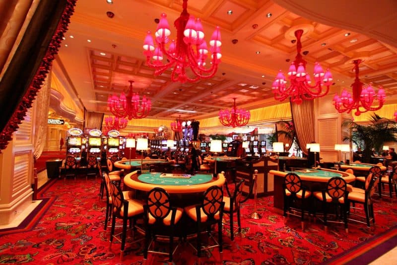 Texas Hold'em'de Blindleri Yönetmek: İpuçları ve Stratejiler
